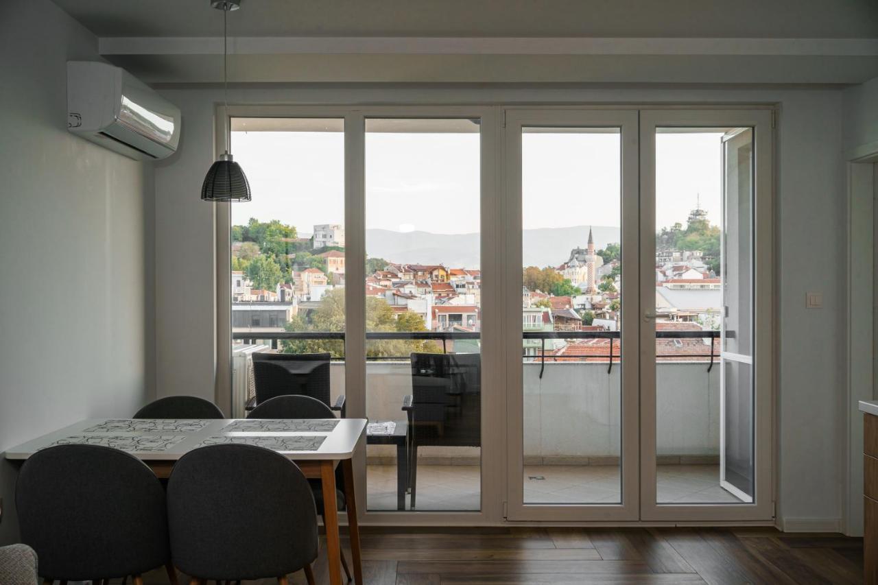 South Panoramic Apartment In The Art District Of Kapana Plovdiv Bagian luar foto